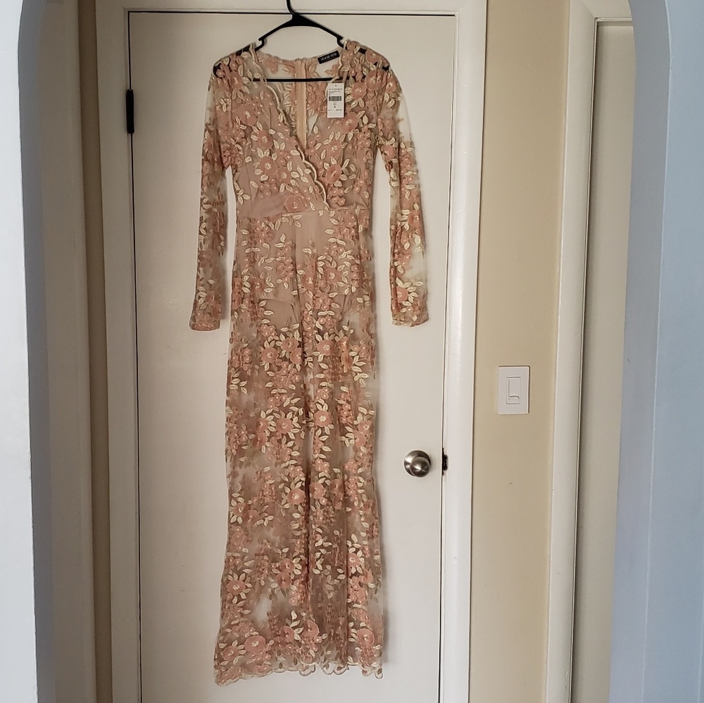 Flower Goddess Dress by FASHION NOVA